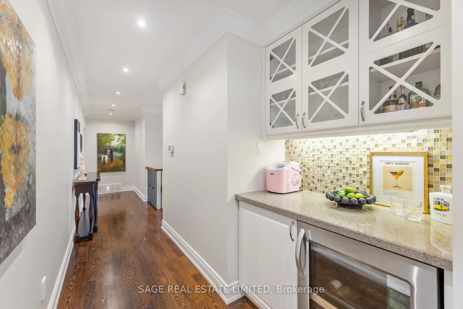 Photo 18 of 31 Ashwood Crescent, Etobicoke, Princess-Rosethorn — HOMEH