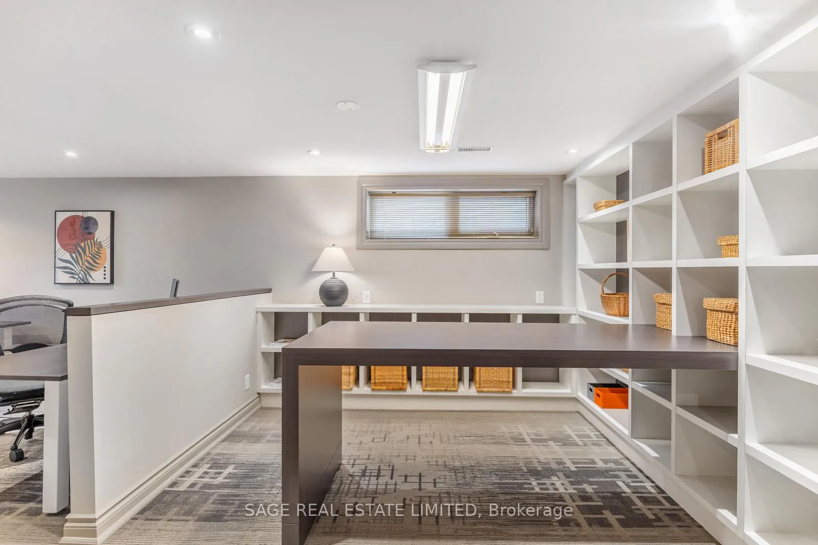 Photo 37 of 31 Ashwood Crescent, Etobicoke, Princess-Rosethorn — HOMEH