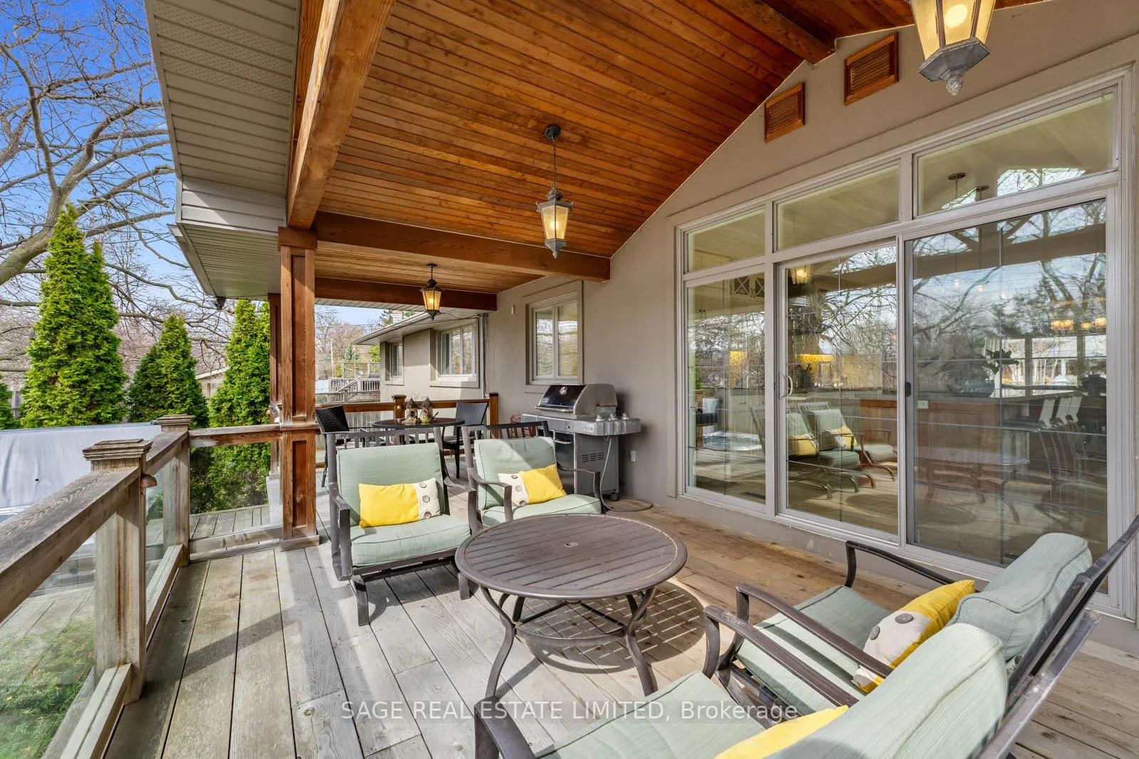 Photo 43 of 31 Ashwood Crescent, Etobicoke, Princess-Rosethorn — HOMEH