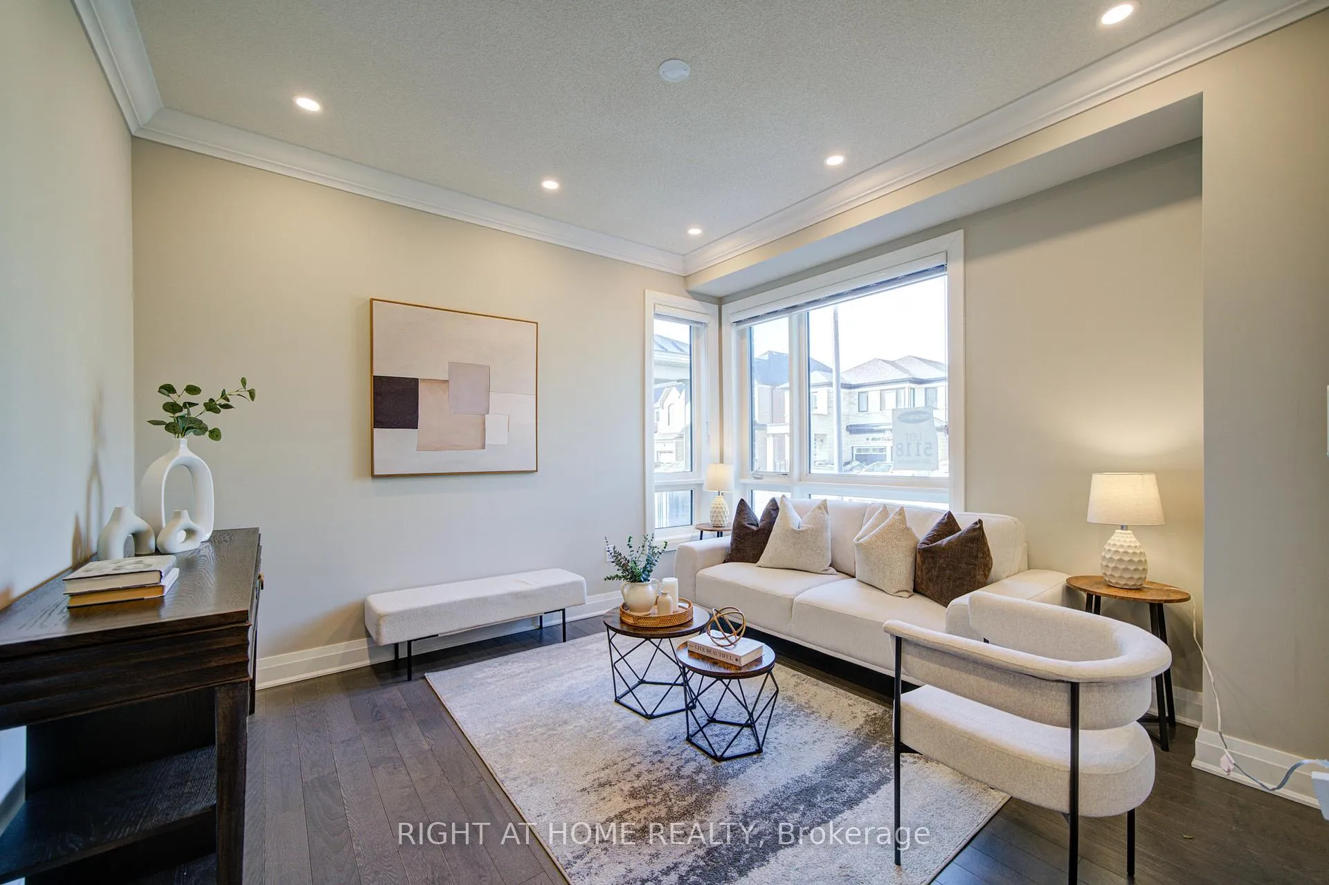 Photo 4 of 3007 Hollyberry Trail, Pickering, Rural Pickering — HOMEH