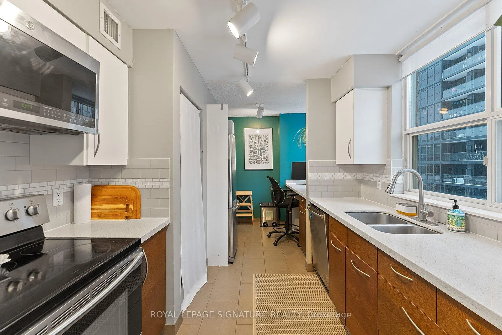 Photo 9 of Unit 412, 323 Richmond Street E, Toronto, Moss Park — HOMEH