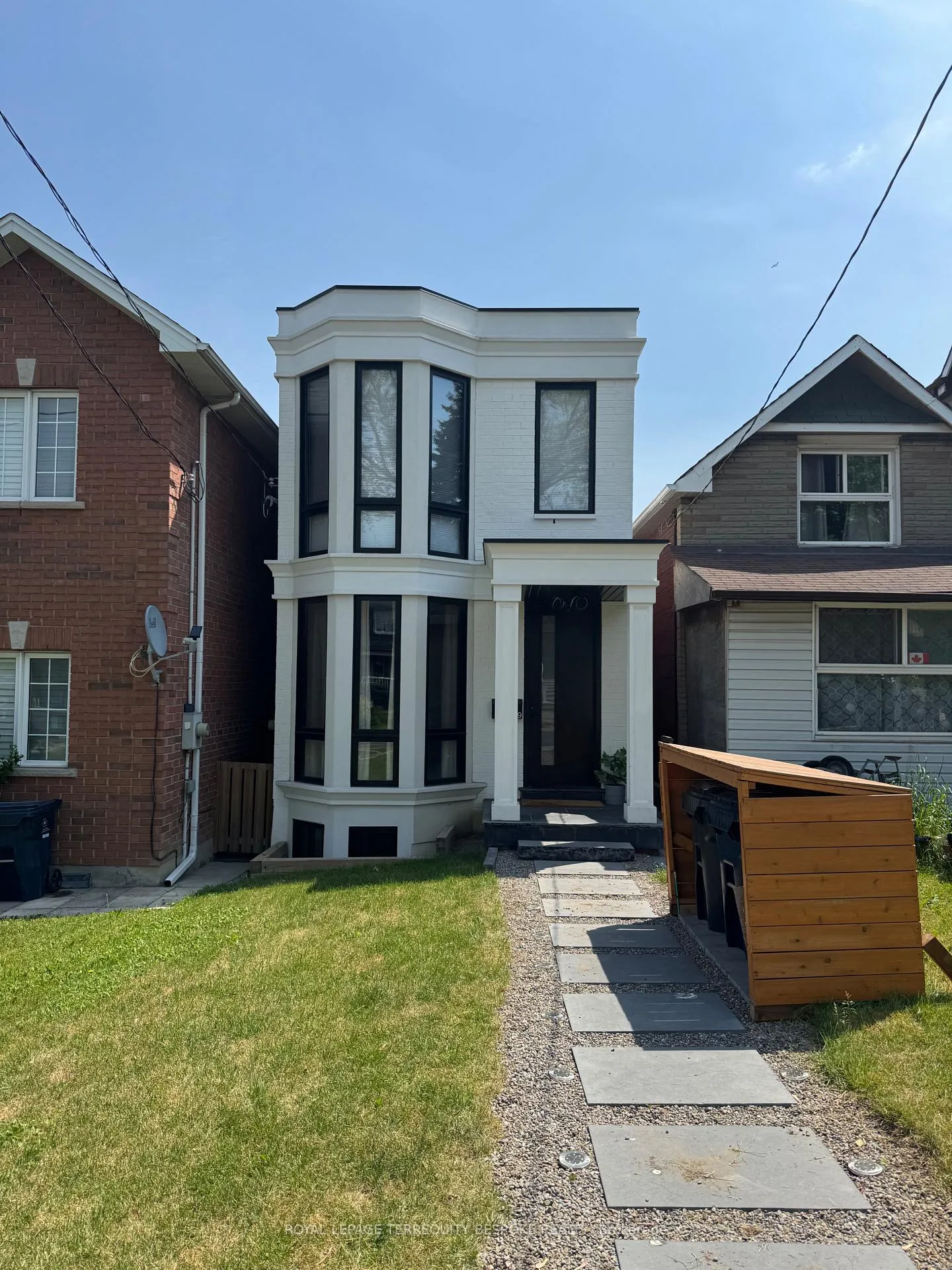 Photo 1 of Unit lower, 229 Caledonia Road, Toronto, Caledonia-Fairbank — HOMEH