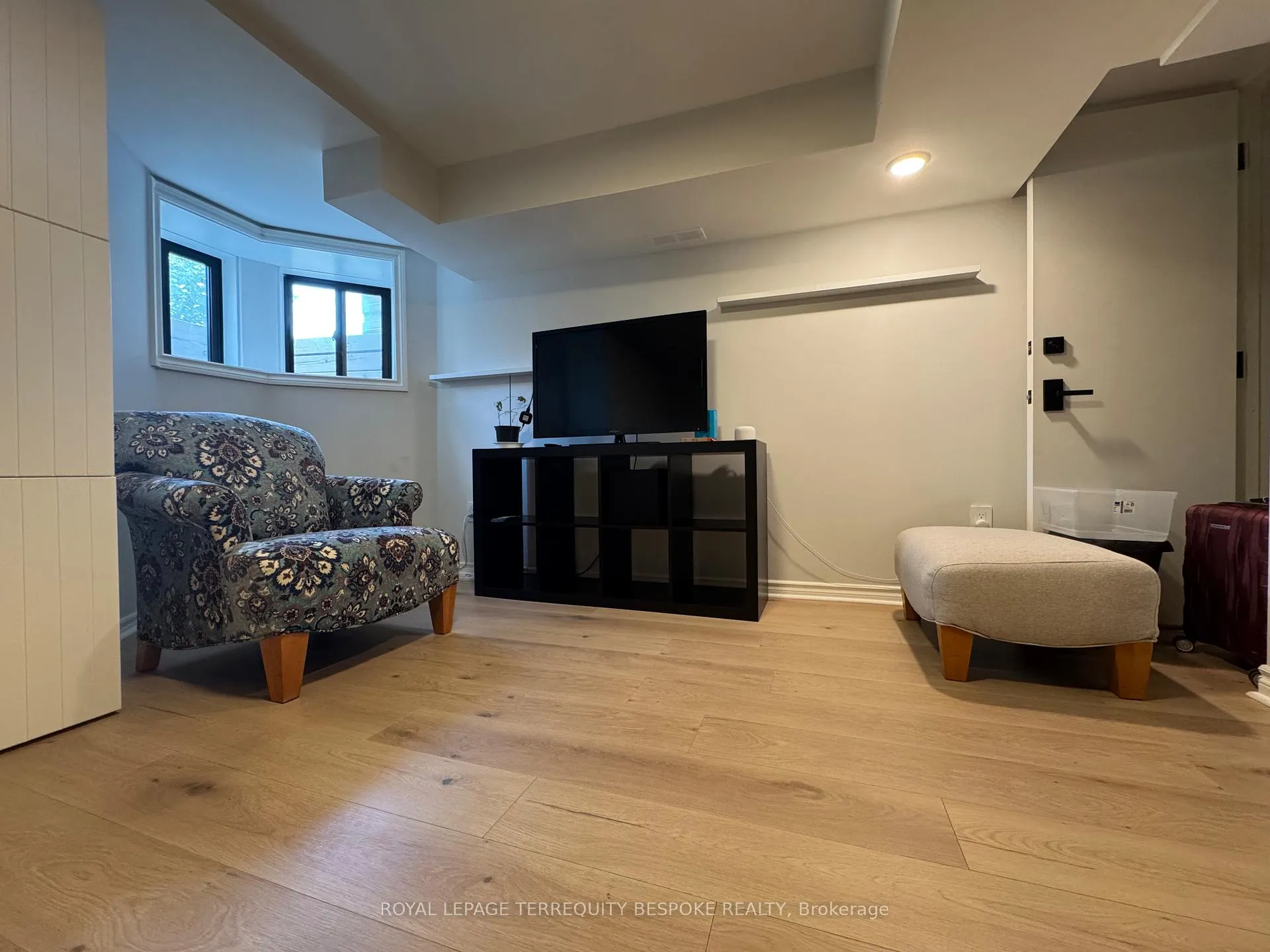 Photo 4 of Unit lower, 229 Caledonia Road, Toronto, Caledonia-Fairbank — HOMEH
