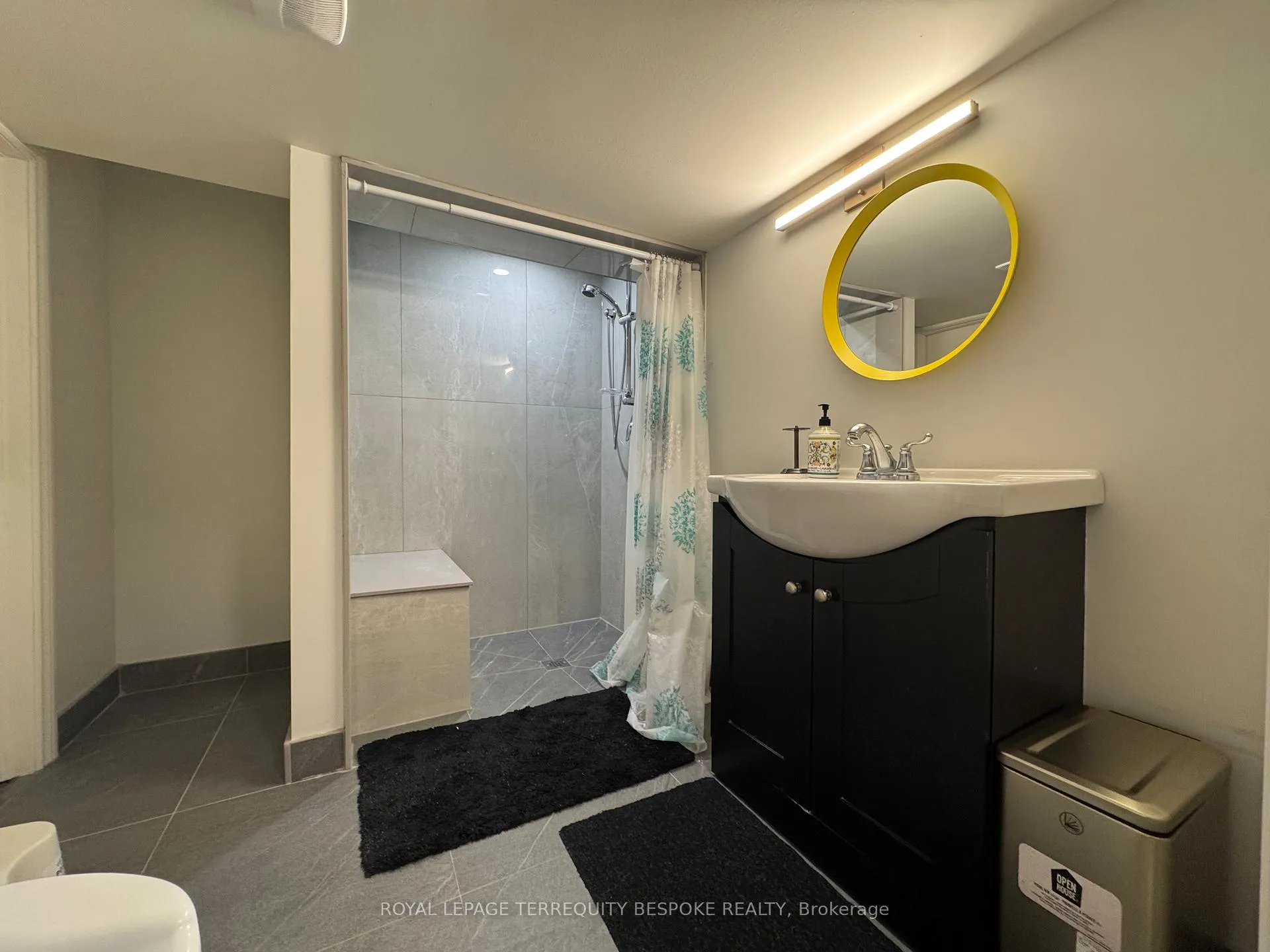 Photo 9 of Unit lower, 229 Caledonia Road, Toronto, Caledonia-Fairbank — HOMEH