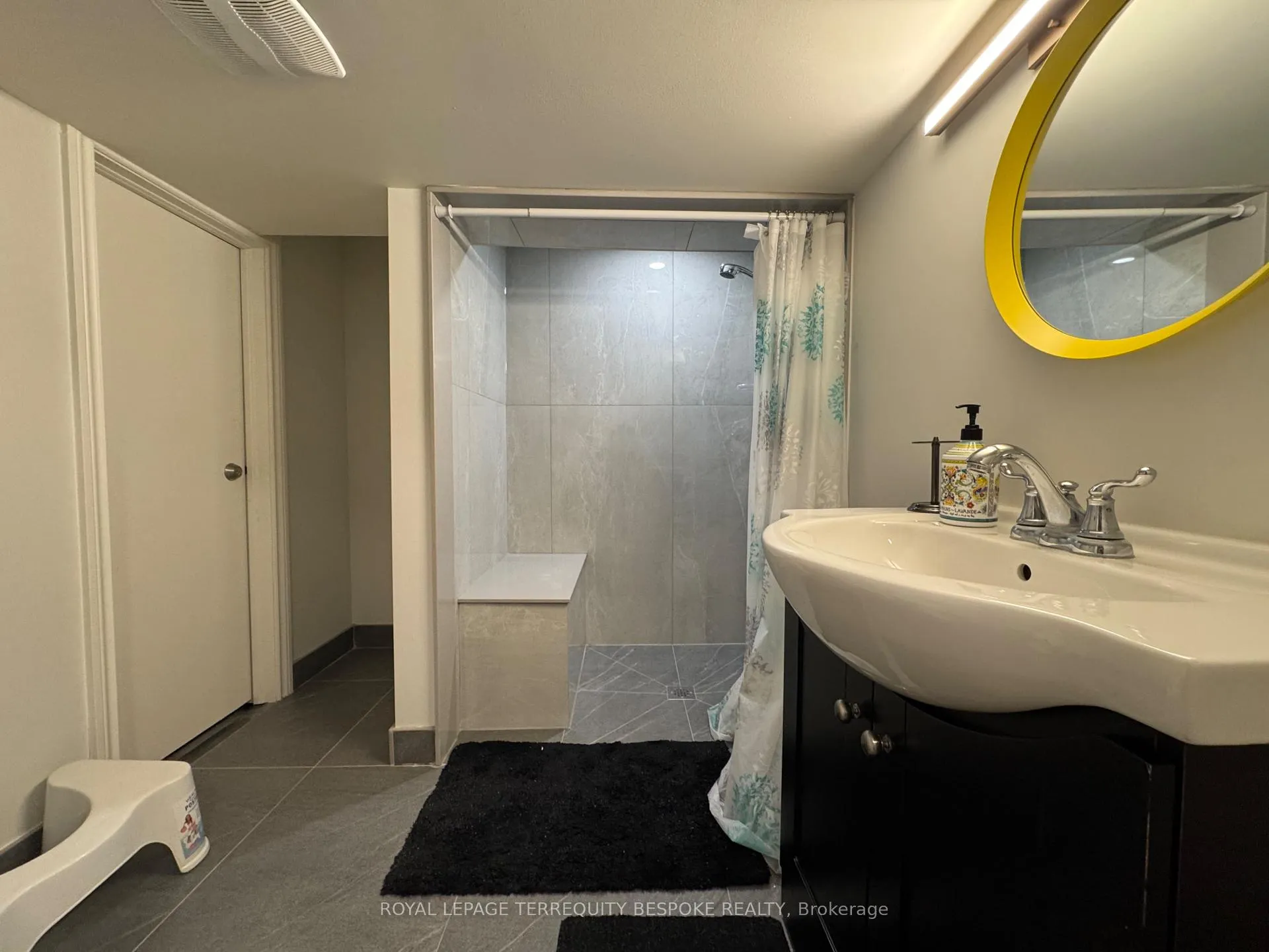 Photo 10 of Unit lower, 229 Caledonia Road, Toronto, Caledonia-Fairbank — HOMEH