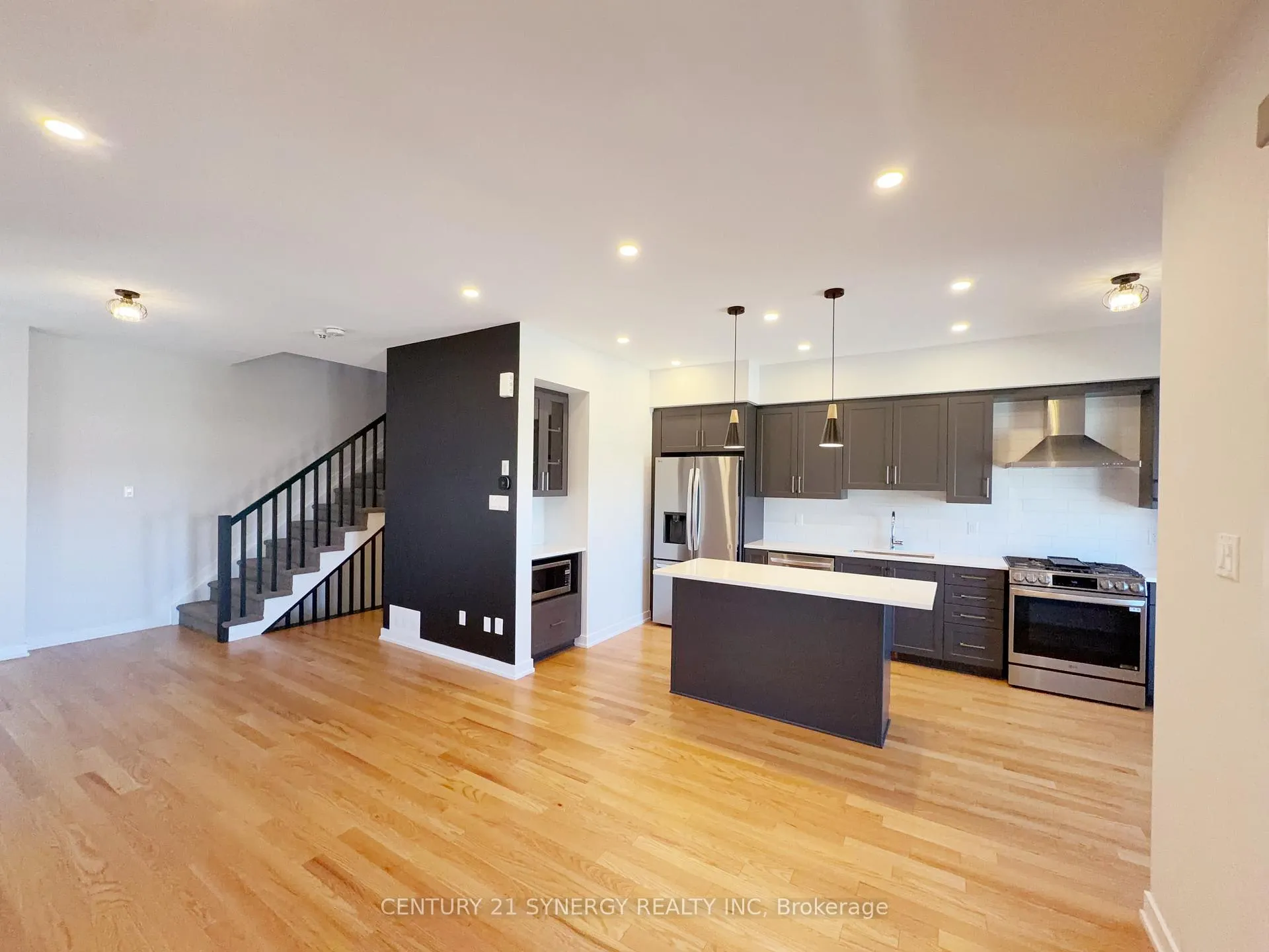 Photo 11 of 1768 Crux Road, Ottawa, Mer Bleue/Bradley Estates/Anderson Park — HOMEH