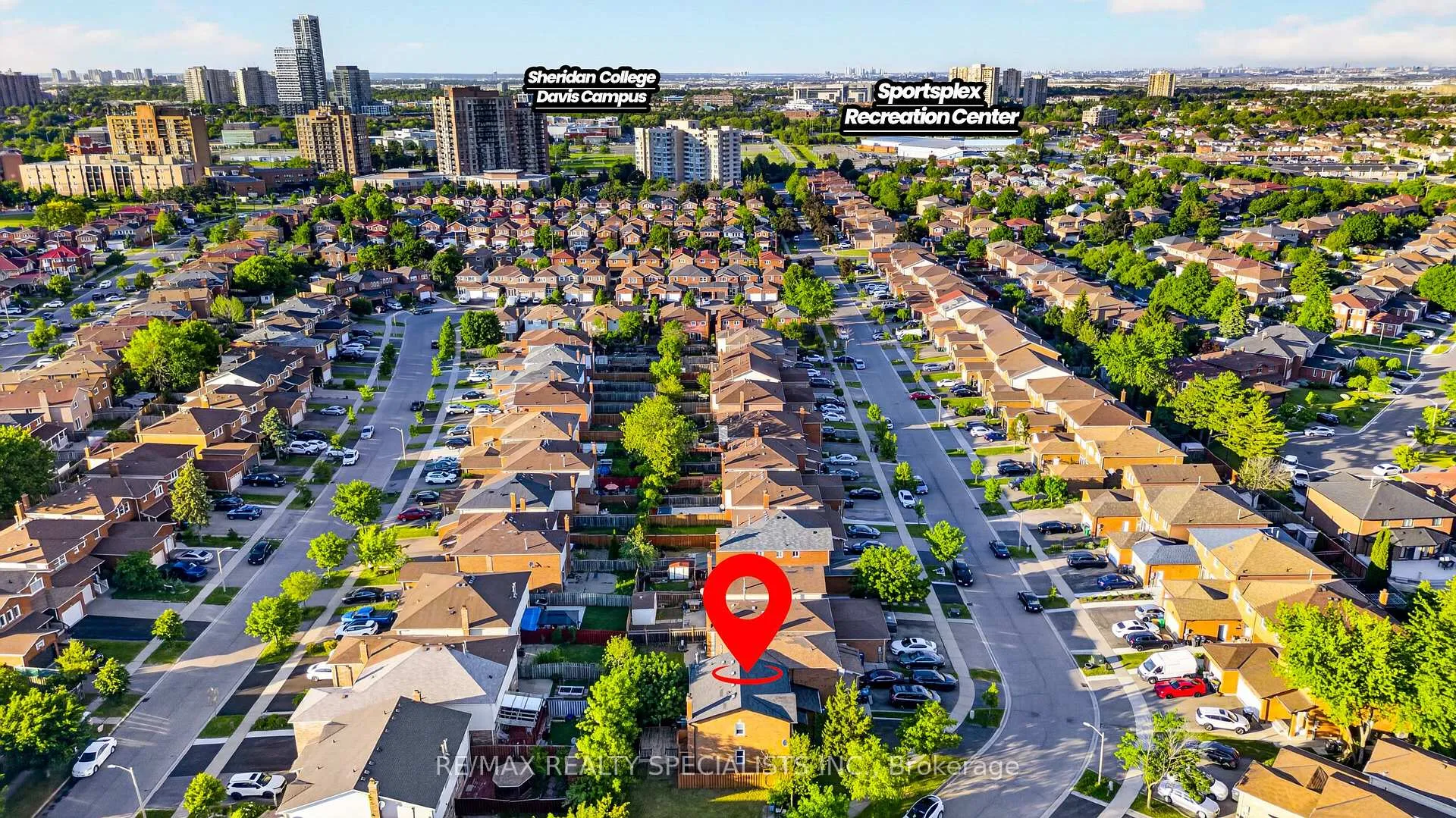 Photo 6 of 70 Tulip Drive, Brampton, Fletcher's Creek South — HOMEH