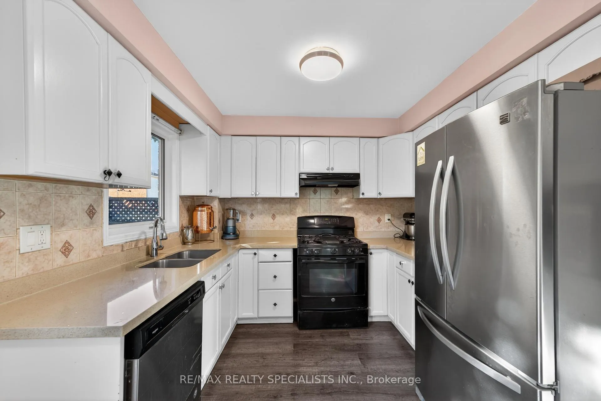 Photo 17 of 70 Tulip Drive, Brampton, Fletcher's Creek South — HOMEH