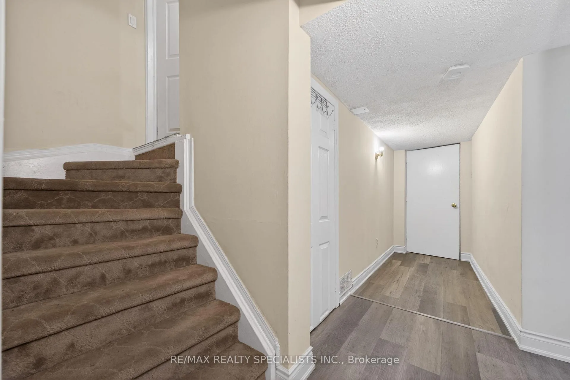 Photo 40 of 70 Tulip Drive, Brampton, Fletcher's Creek South — HOMEH