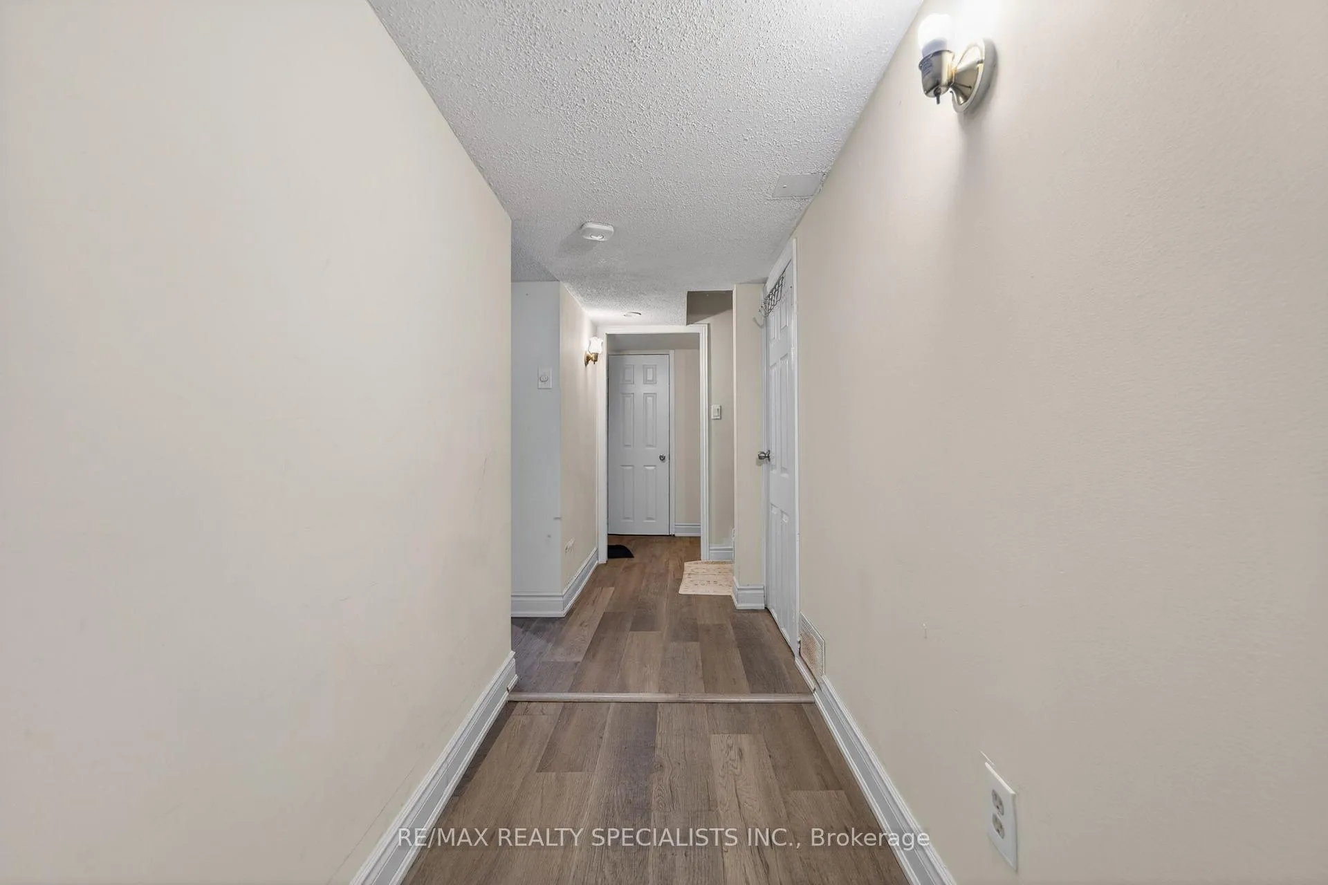 Photo 41 of 70 Tulip Drive, Brampton, Fletcher's Creek South — HOMEH