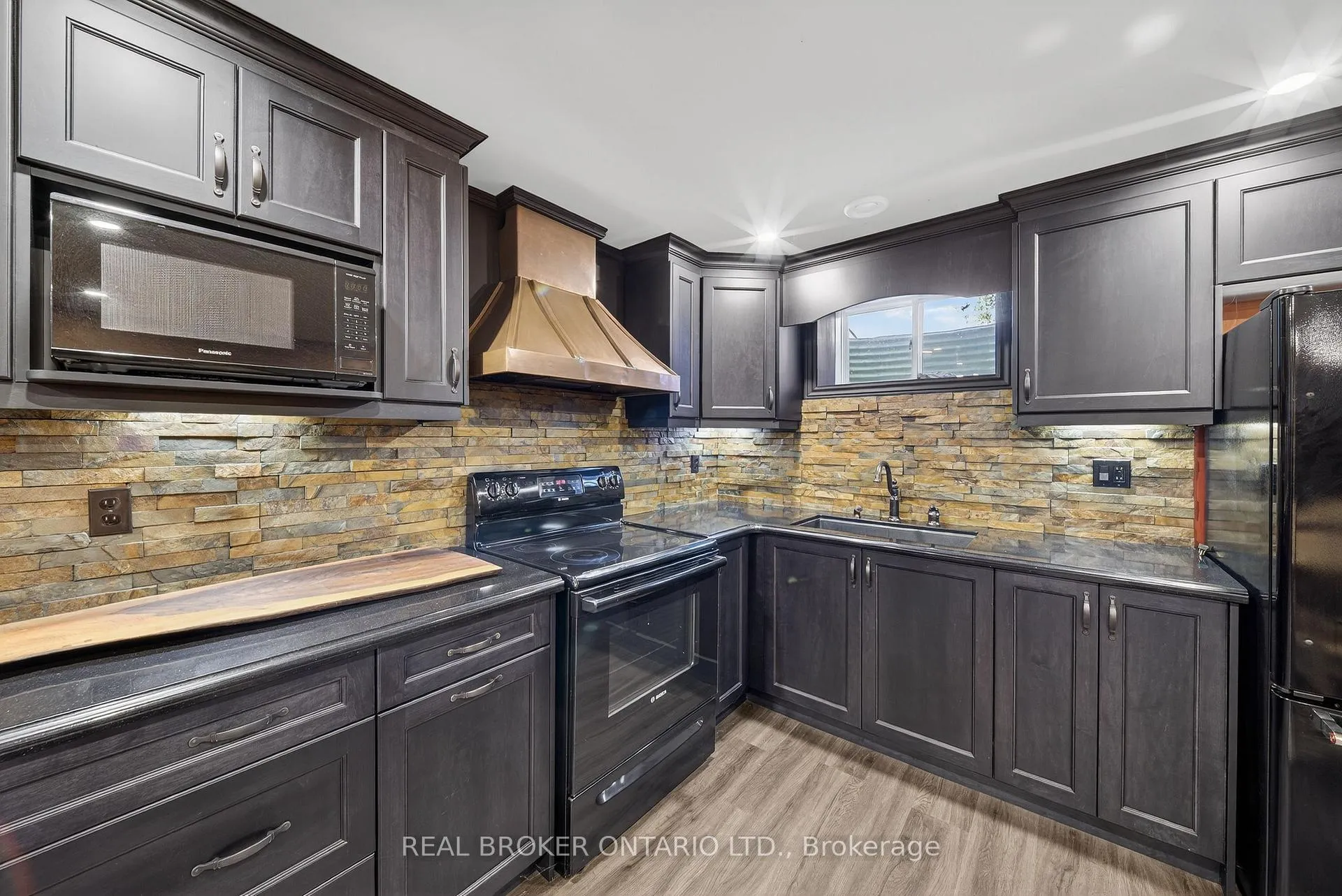 Photo 27 of 2600 Maple Street, Pelham, North Pelham — HOMEH