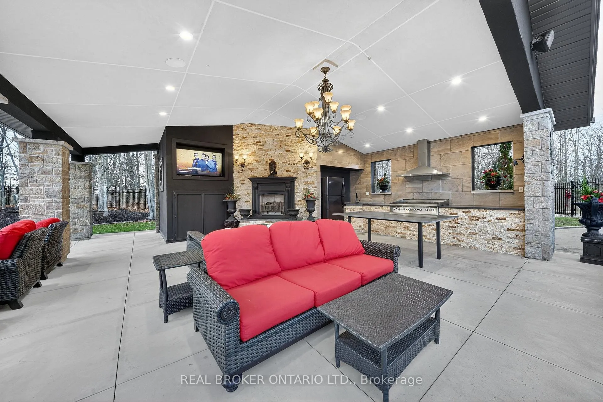 Photo 36 of 2600 Maple Street, Pelham, North Pelham — HOMEH