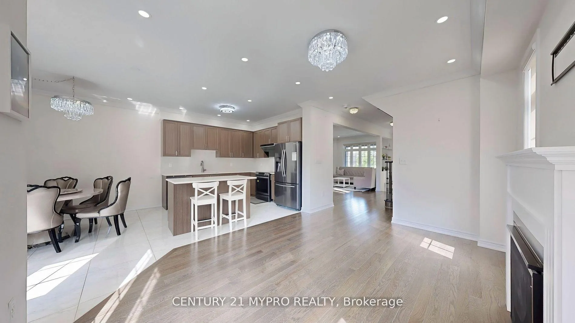 Photo 10 of 13 Rexford Drive N, Markham, Cornell — HOMEH