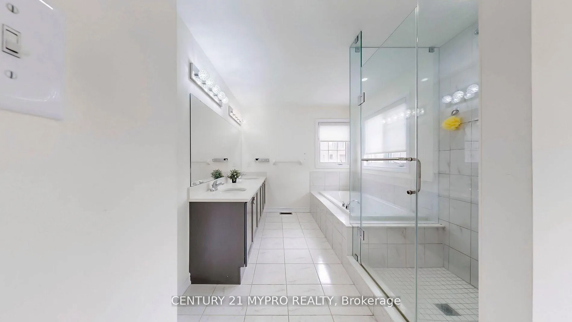Photo 18 of 13 Rexford Drive N, Markham, Cornell — HOMEH