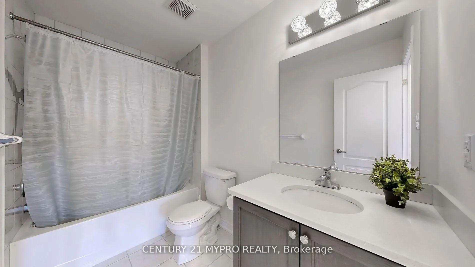 Photo 20 of 13 Rexford Drive N, Markham, Cornell — HOMEH