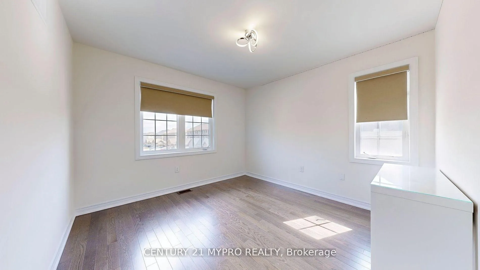 Photo 25 of 13 Rexford Drive N, Markham, Cornell — HOMEH