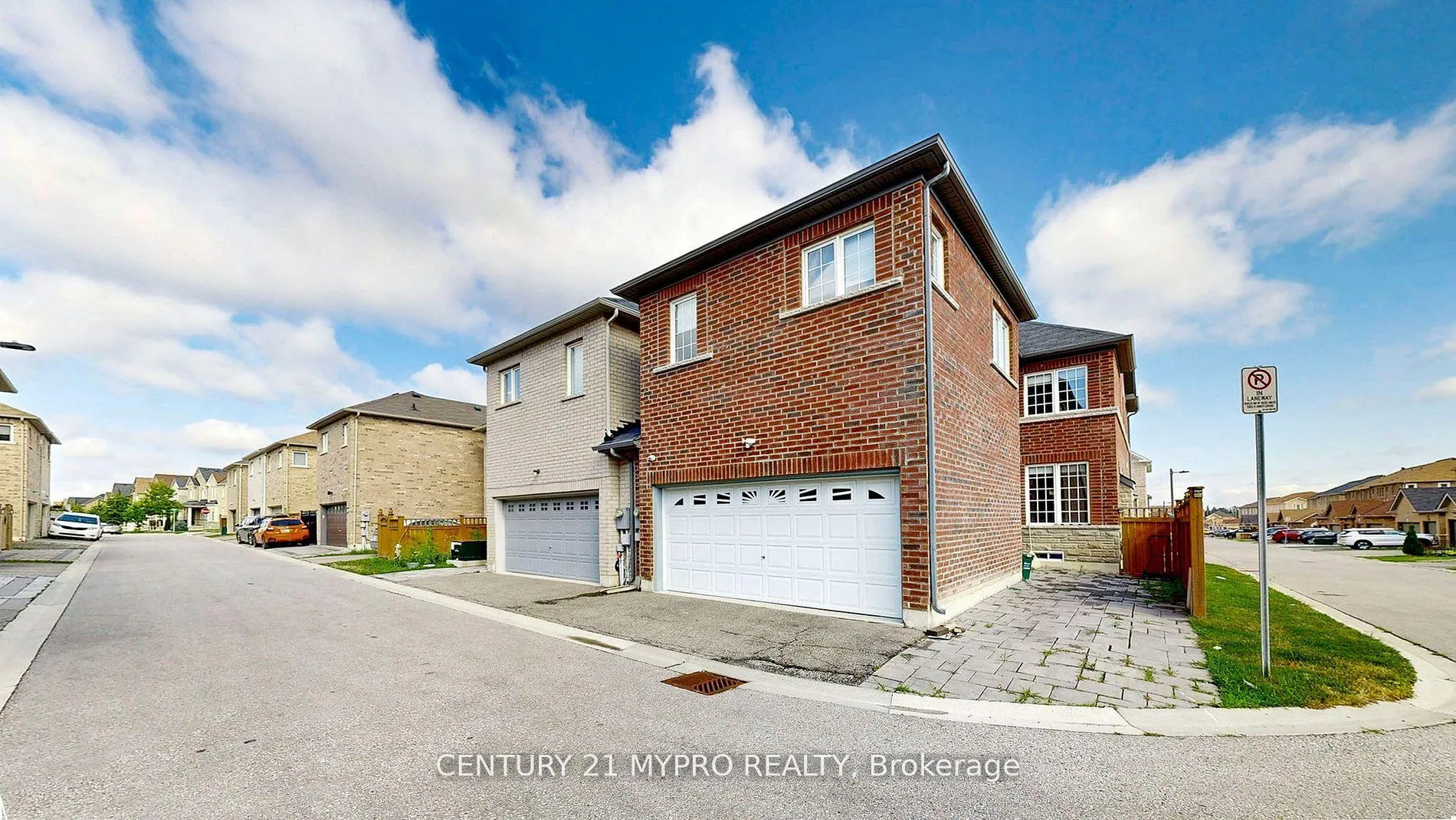 Photo 37 of 13 Rexford Drive N, Markham, Cornell — HOMEH