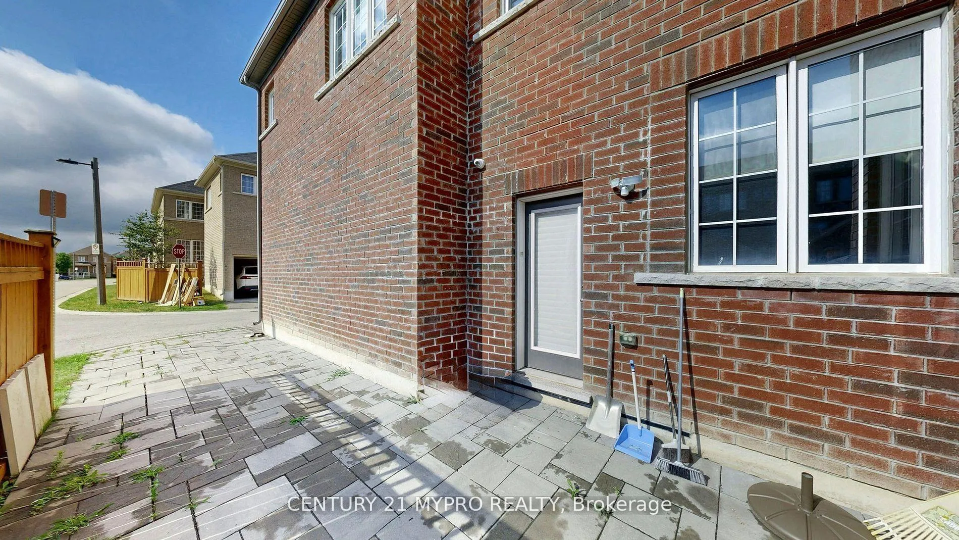 Photo 38 of 13 Rexford Drive N, Markham, Cornell — HOMEH