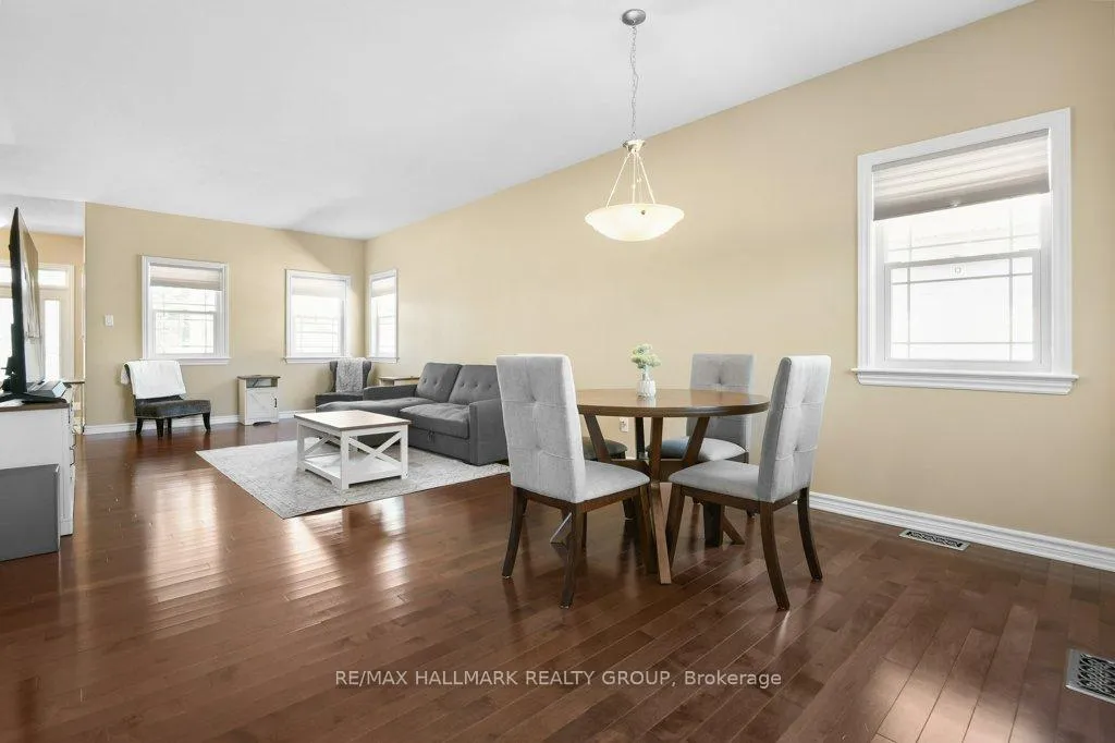Photo 16 of 90 Carter Crescent, Arnprior — HOMEH