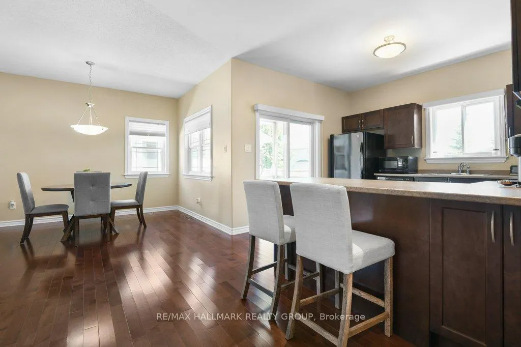 Photo 21 of 90 Carter Crescent, Arnprior — HOMEH