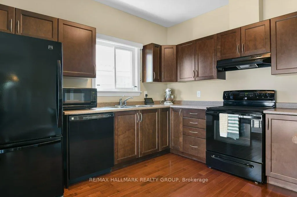 Photo 25 of 90 Carter Crescent, Arnprior — HOMEH