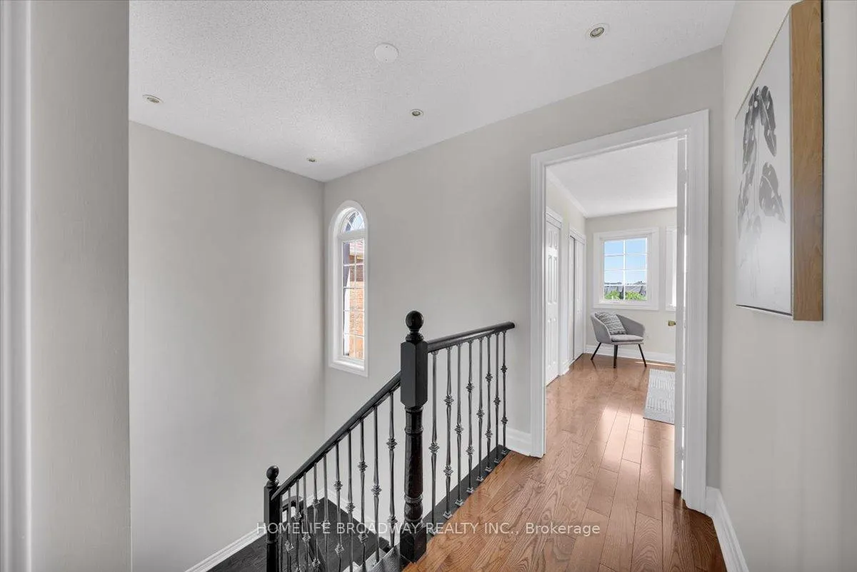 Photo 15 of 142 Leitchcroft Crescent, Markham, Commerce Valley — HOMEH