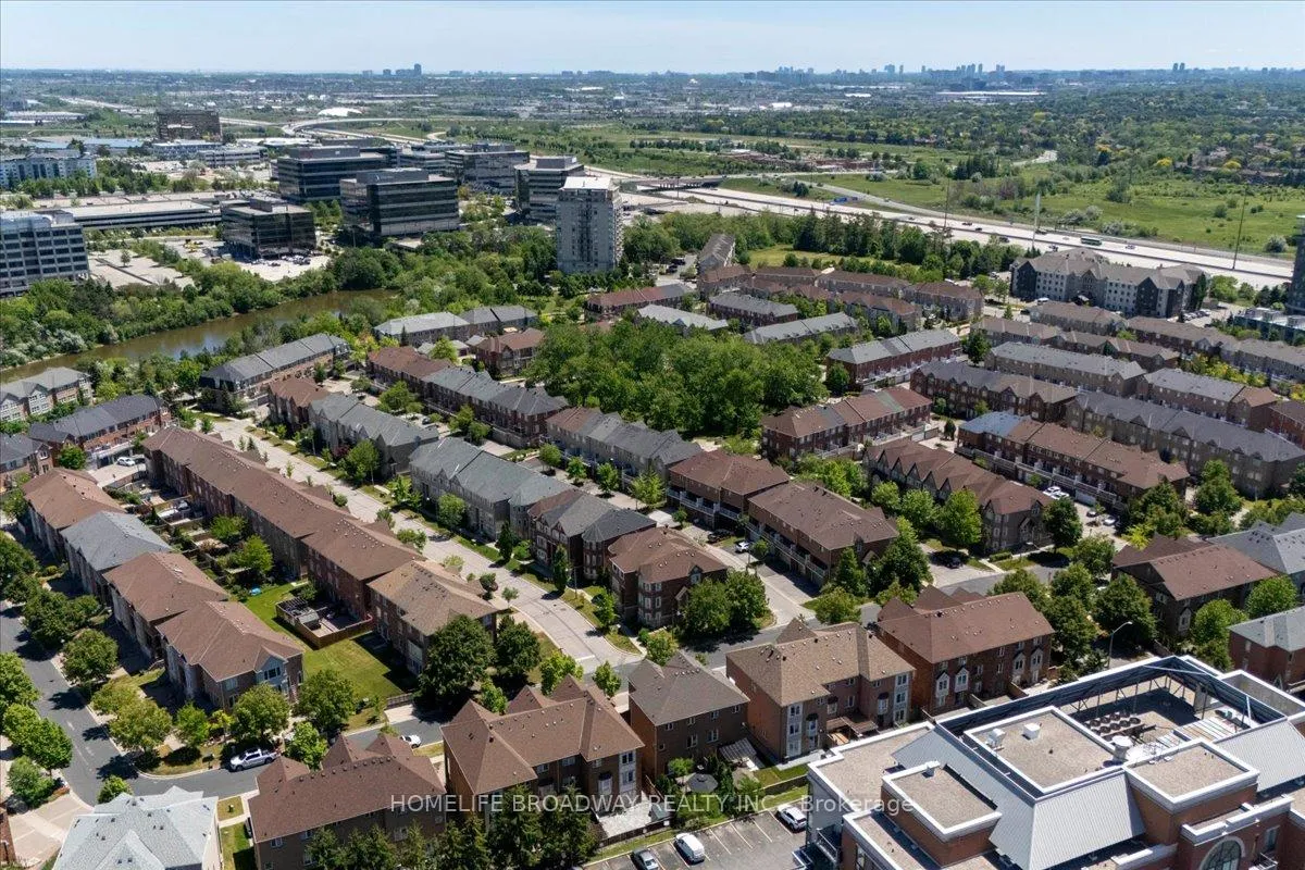 Photo 41 of 142 Leitchcroft Crescent, Markham, Commerce Valley — HOMEH