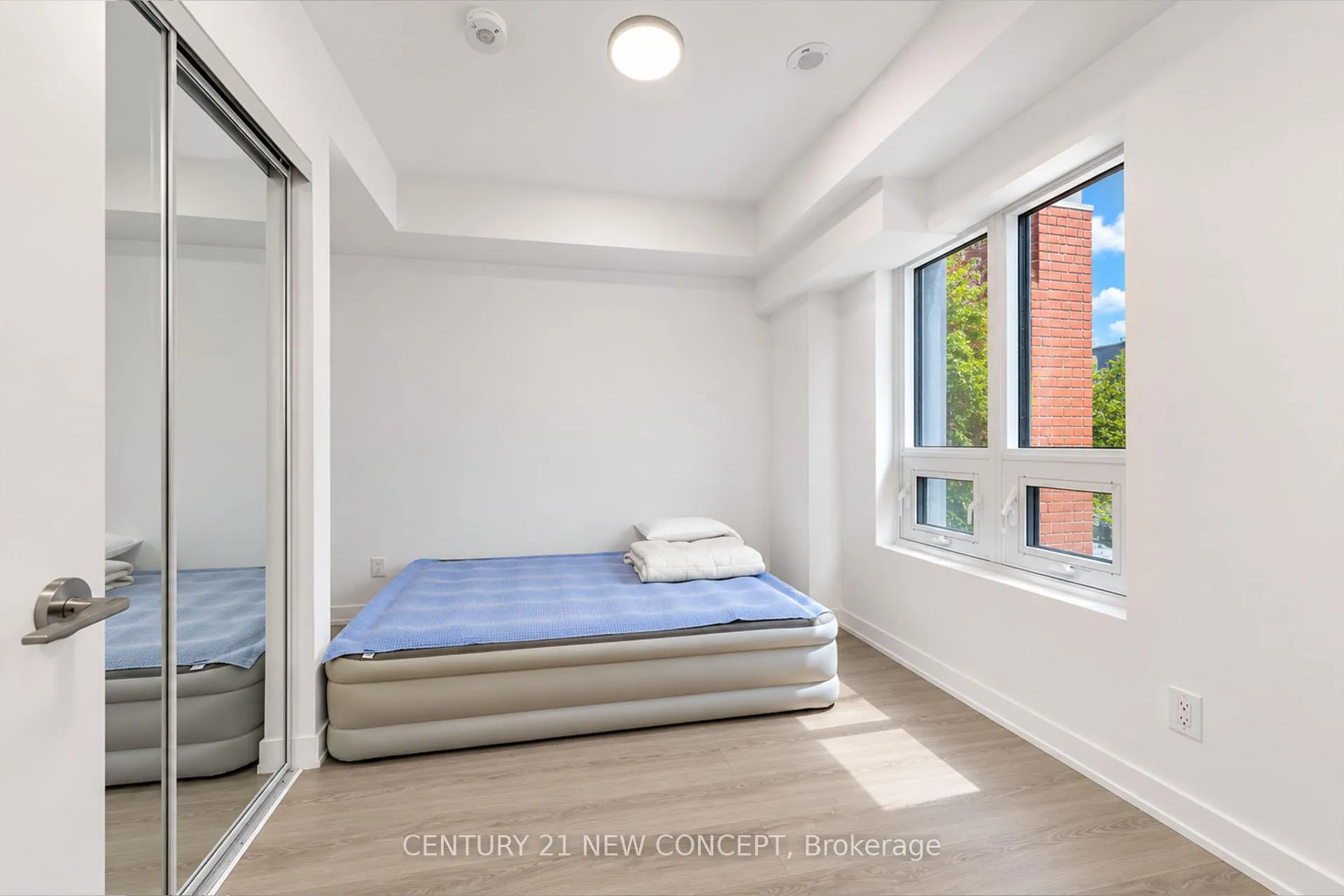 Photo 17 of Unit 307, 100 Queen Street E, Toronto, Church-Yonge Corridor — HOMEH