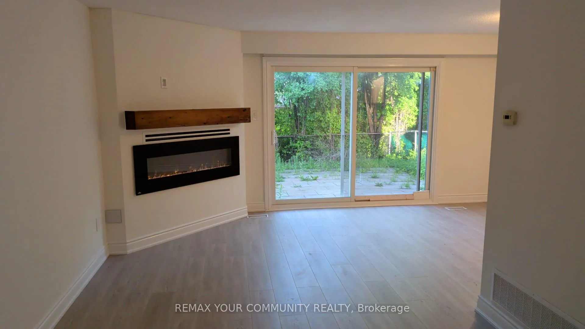 Photo 9 of 4 Malabar Crescent, Brampton, Central Park — HOMEH
