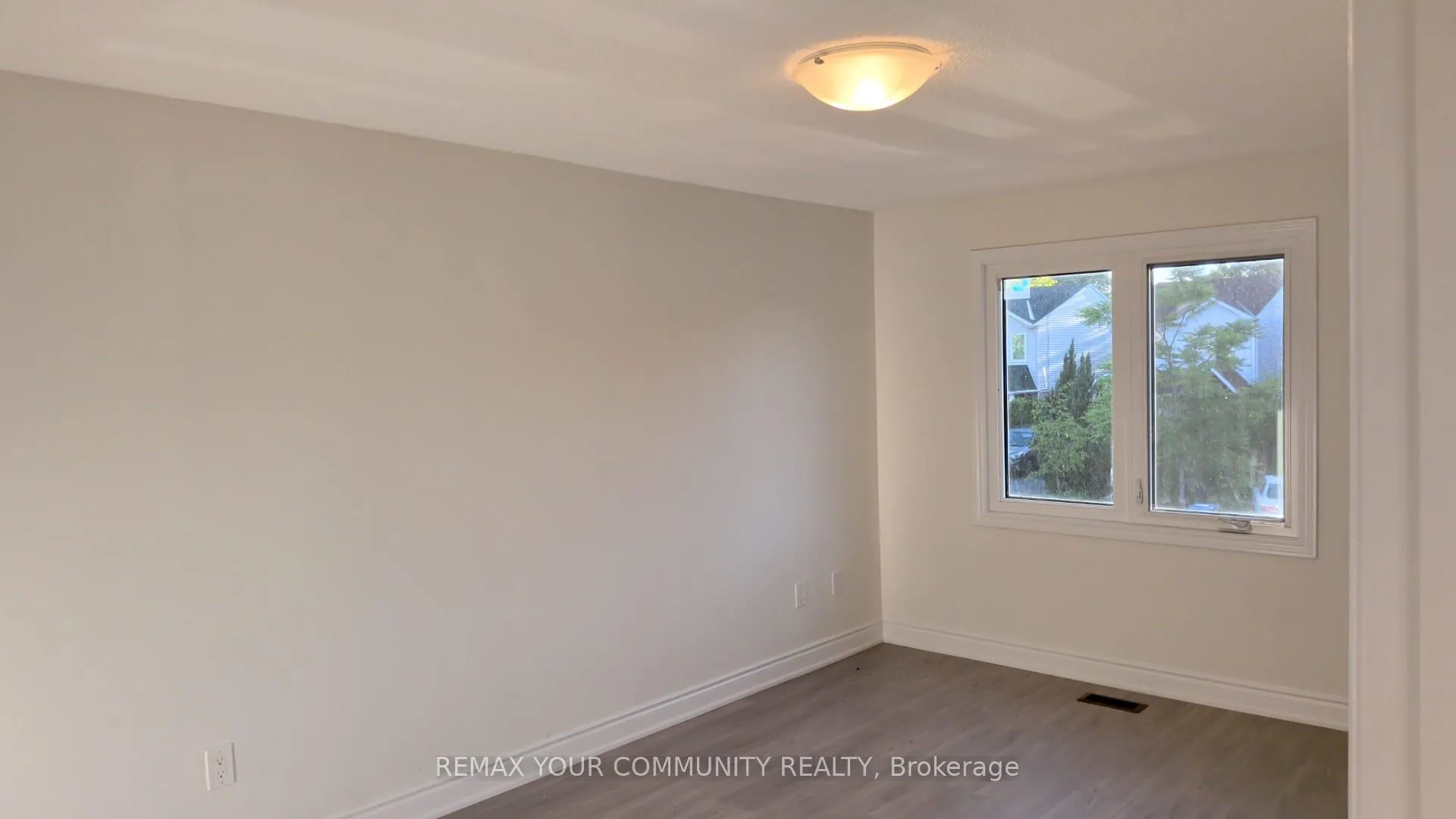 Photo 10 of 4 Malabar Crescent, Brampton, Central Park — HOMEH