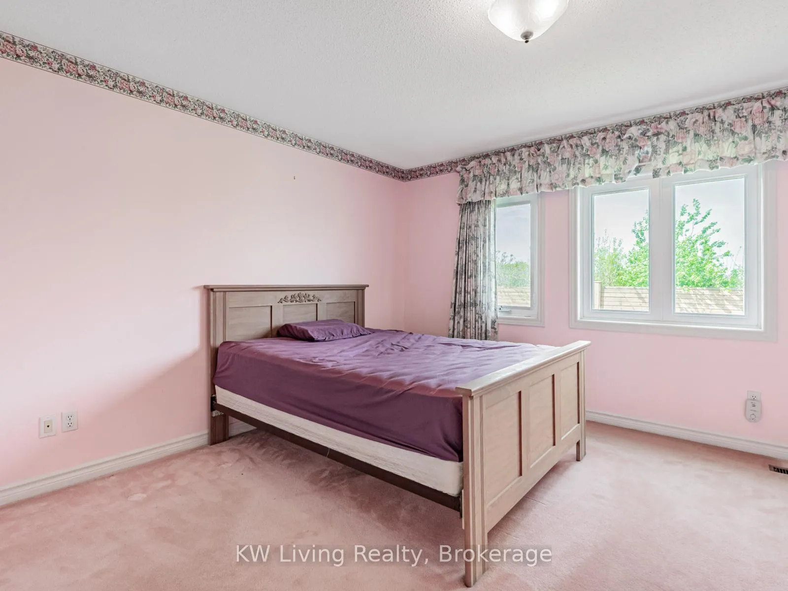 Photo 12 of 253 Milliken Meadows Drive, Markham, Milliken Mills West — HOMEH
