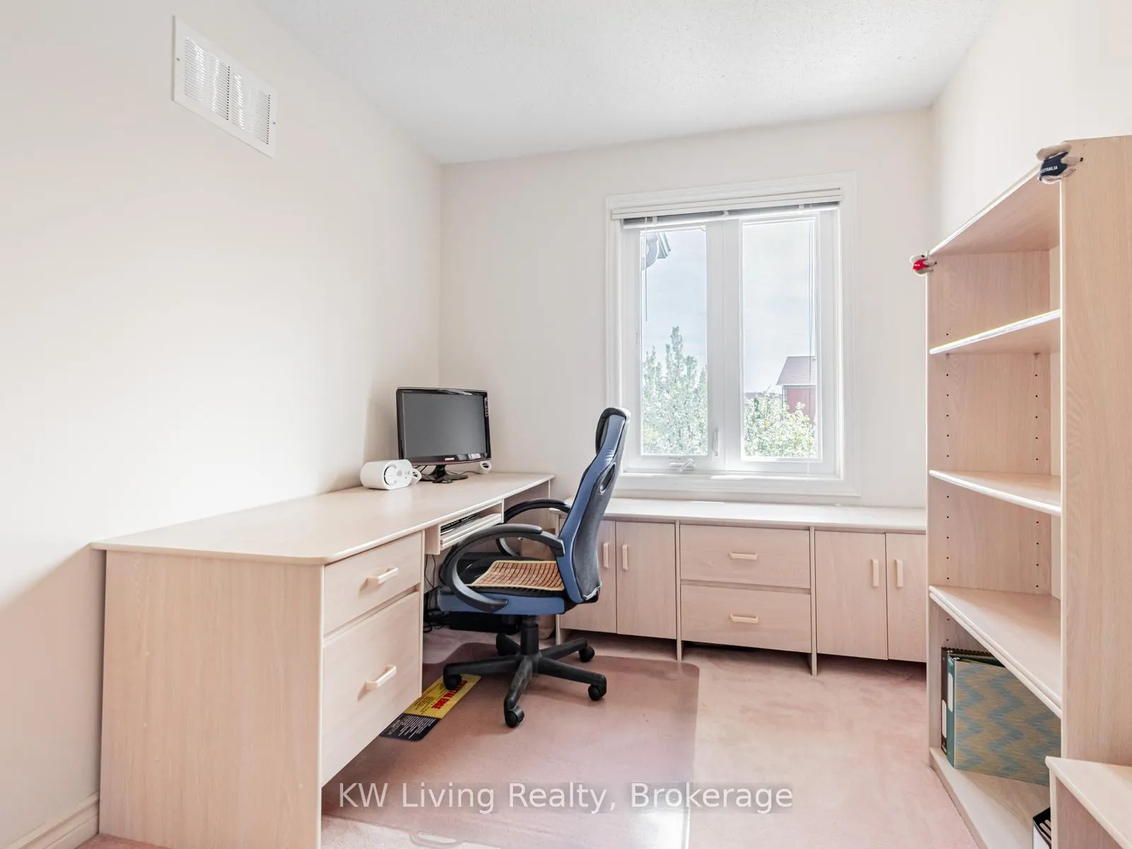 Photo 15 of 253 Milliken Meadows Drive, Markham, Milliken Mills West — HOMEH