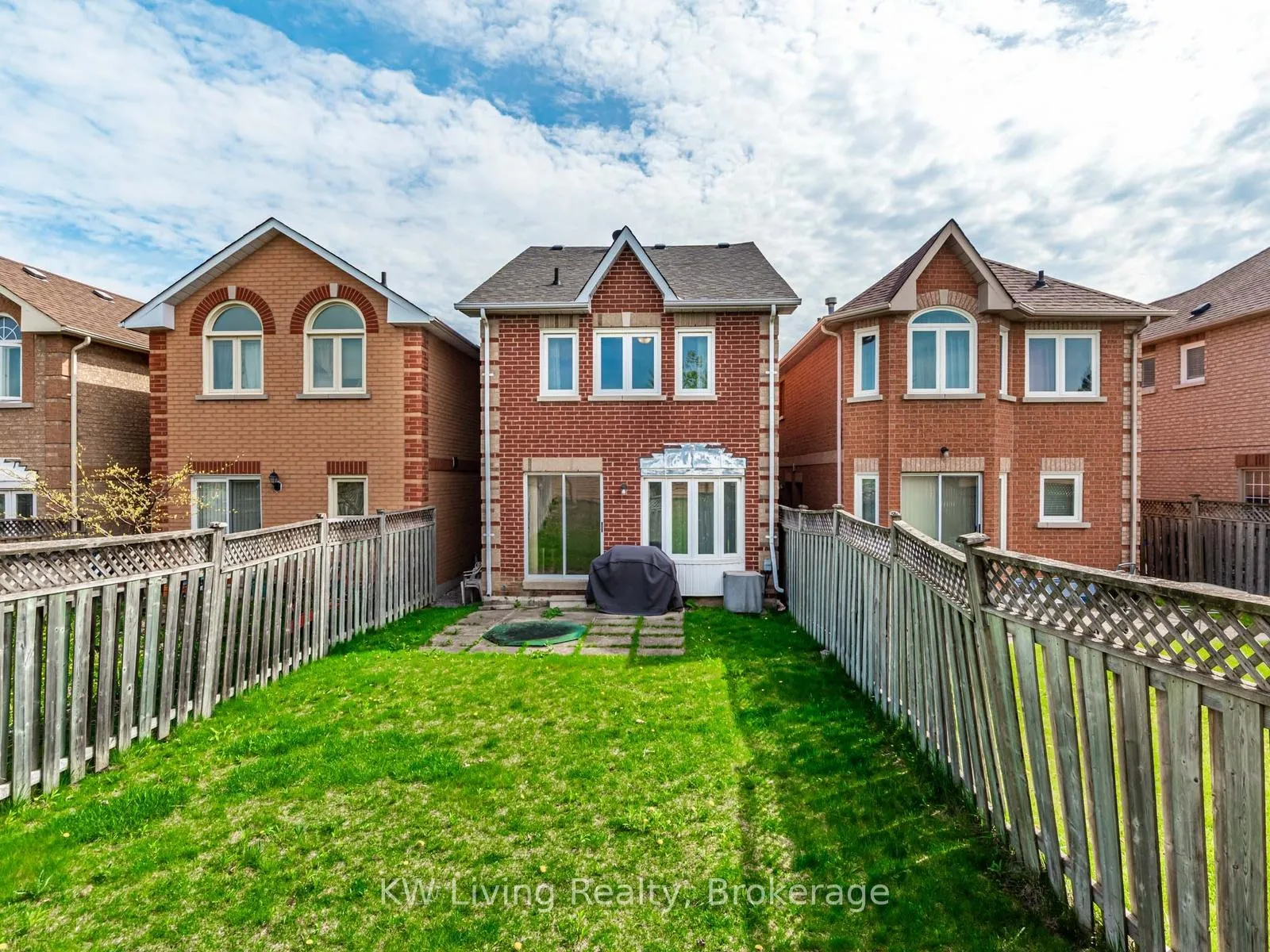 Photo 22 of 253 Milliken Meadows Drive, Markham, Milliken Mills West — HOMEH