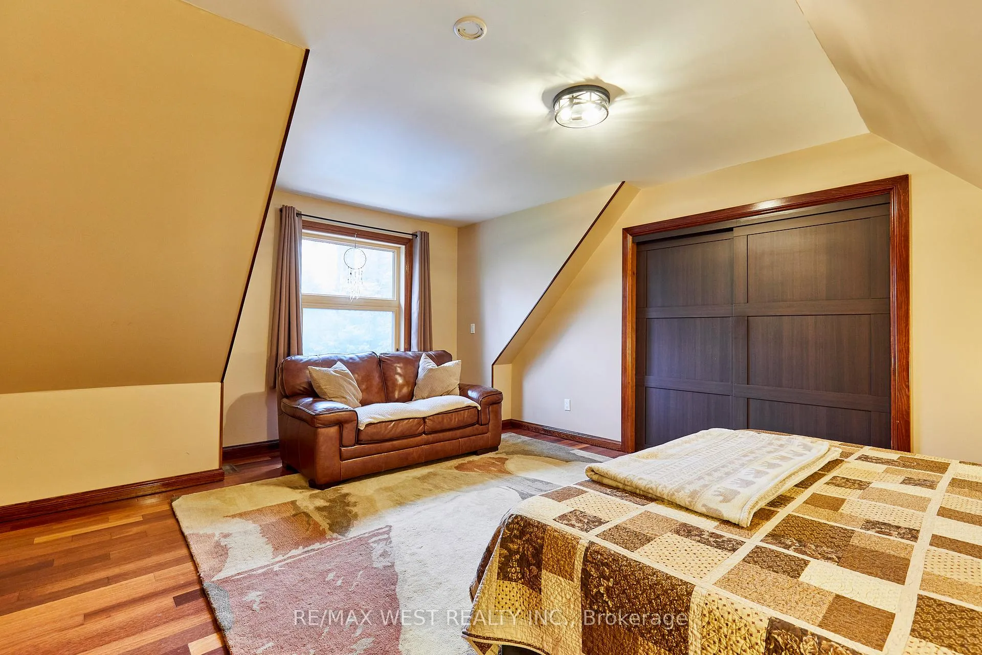 Photo 16 of 9 Sumac Court, Clarington, Rural Clarington — HOMEH