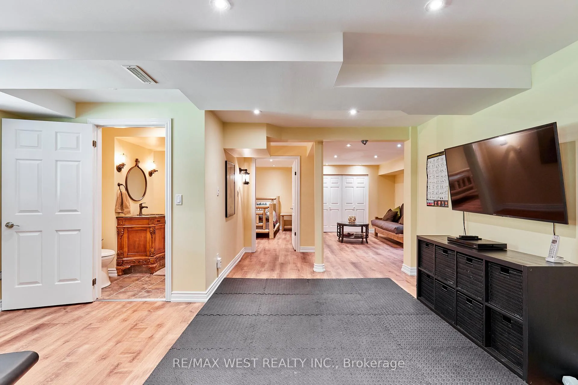 Photo 18 of 9 Sumac Court, Clarington, Rural Clarington — HOMEH