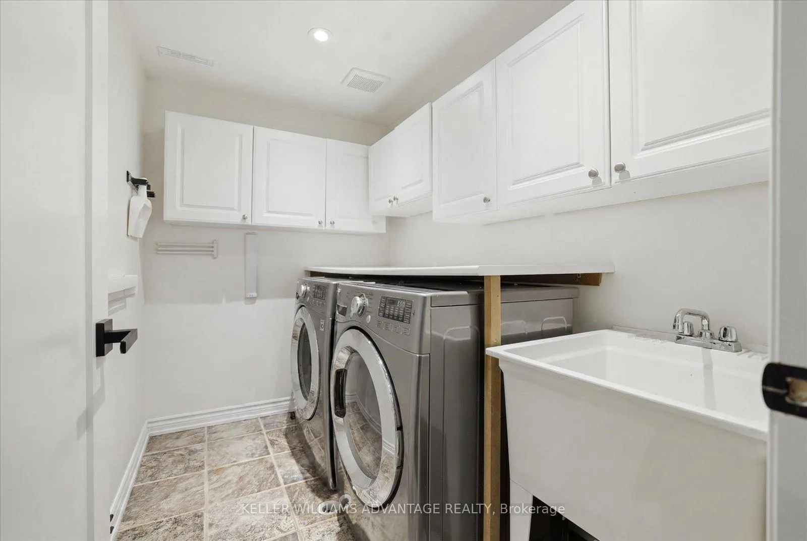 Photo 22 of Unit Main, 40 Sarah Ashbridge Avenue, Toronto, The Beaches — HOMEH