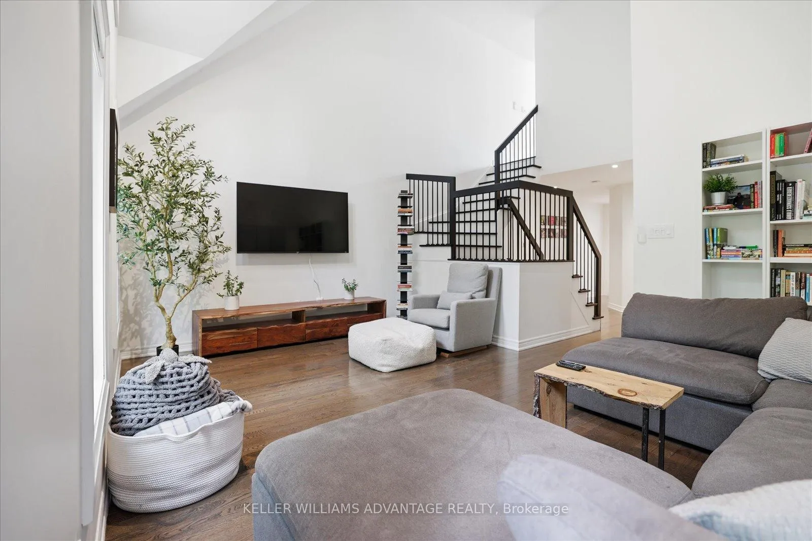 Photo 25 of Unit Main, 40 Sarah Ashbridge Avenue, Toronto, The Beaches — HOMEH