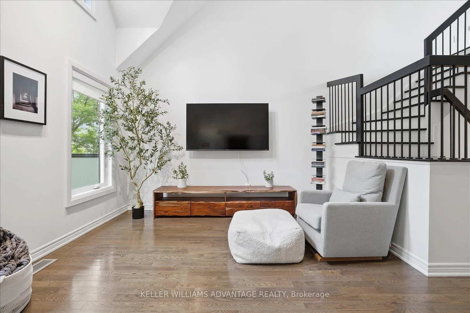Photo 26 of Unit Main, 40 Sarah Ashbridge Avenue, Toronto, The Beaches — HOMEH