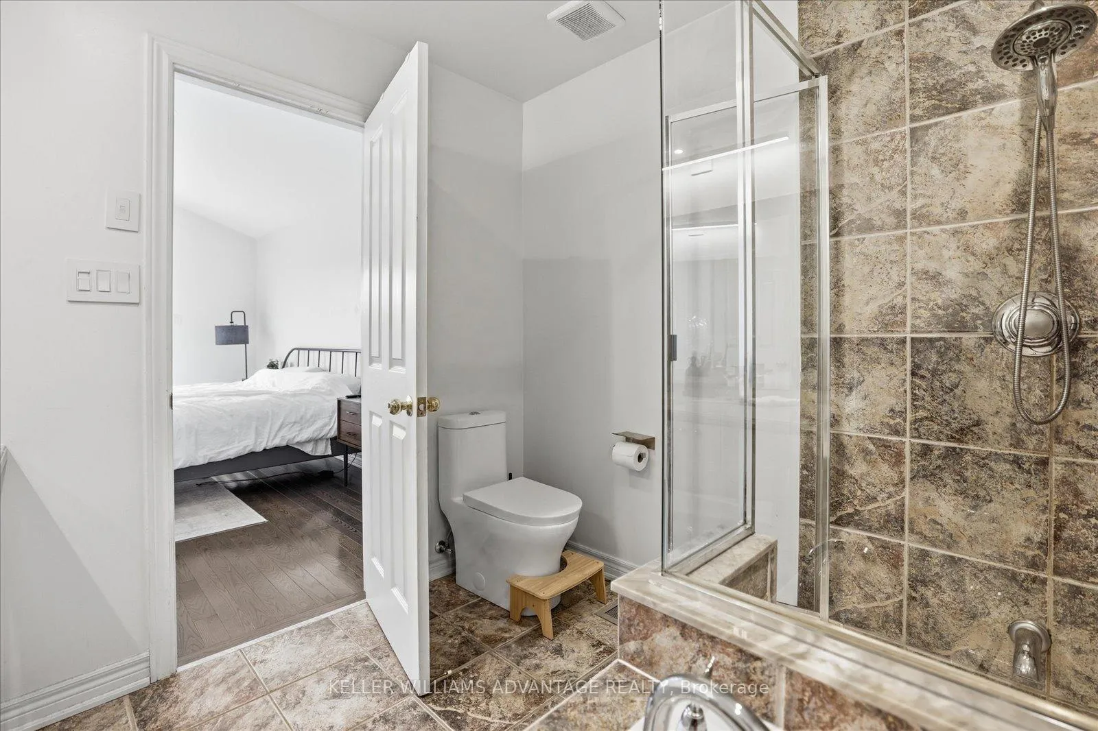 Photo 35 of Unit Main, 40 Sarah Ashbridge Avenue, Toronto, The Beaches — HOMEH