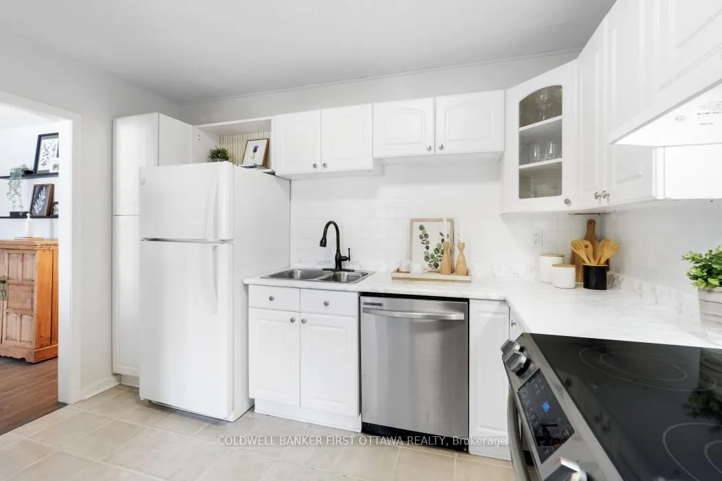 Photo 15 of 2682B Moncton Road, Ottawa, Queensway Terrace North — HOMEH