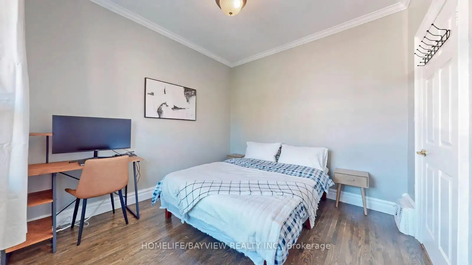 Photo 5 of 316 Silverthorn (main and second floor) Avenue, Toronto, Keelesdale-Eglinton West — HOMEH