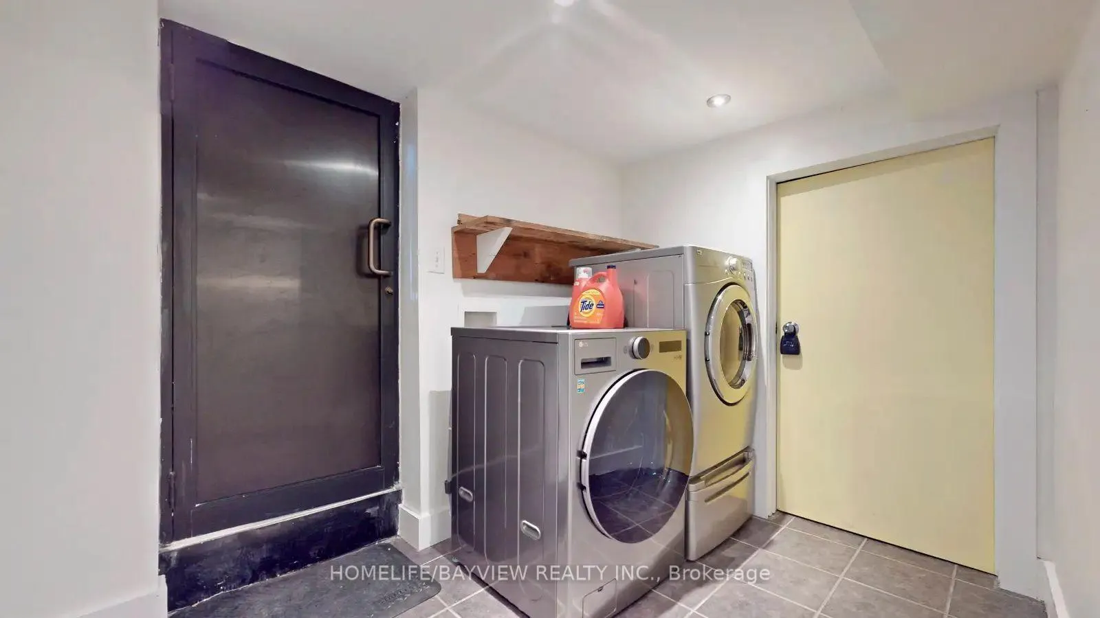 Photo 11 of 316 Silverthorn (main and second floor) Avenue, Toronto, Keelesdale-Eglinton West — HOMEH