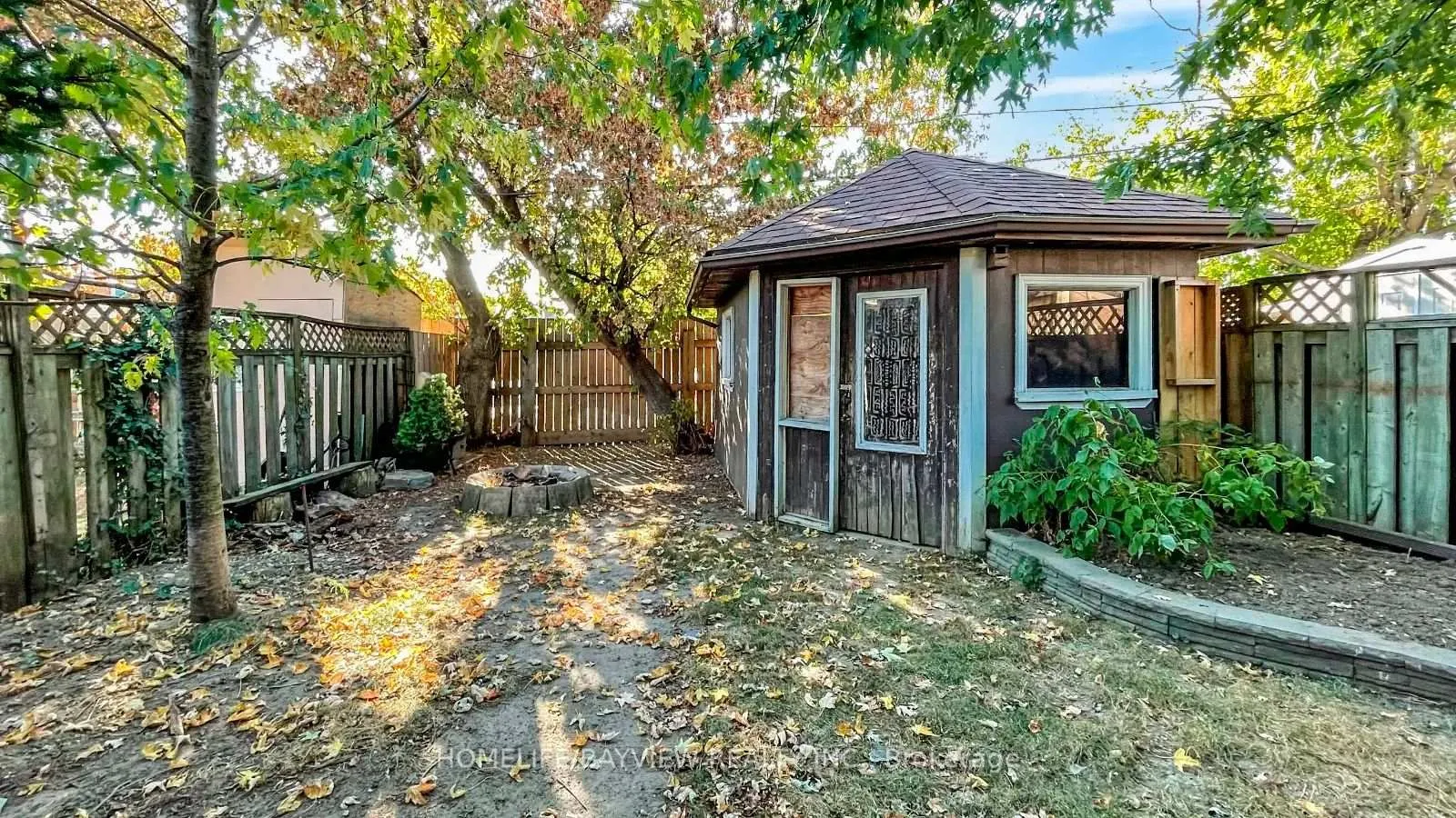 Photo 14 of 316 Silverthorn (main and second floor) Avenue, Toronto, Keelesdale-Eglinton West — HOMEH