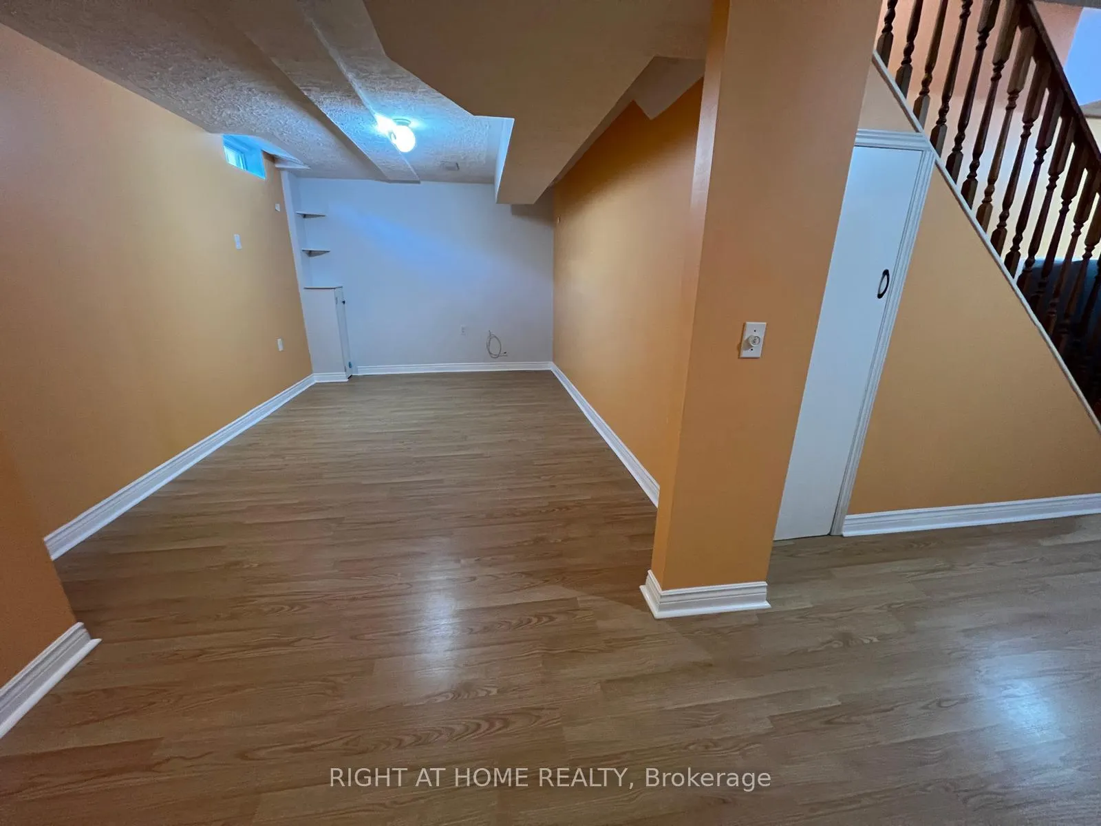 Photo 20 of 10 Charleswood Circle, Brampton, Fletcher's Meadow — HOMEH