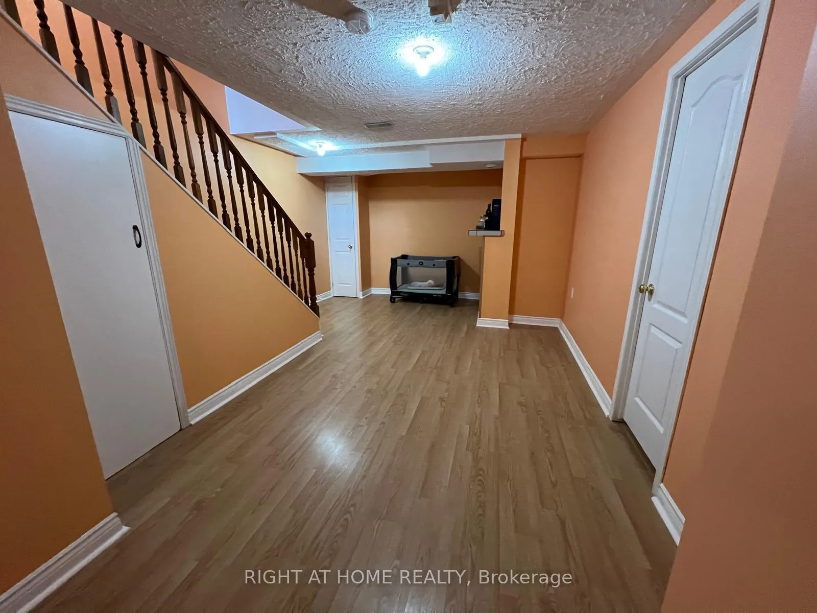 Photo 22 of 10 Charleswood Circle, Brampton, Fletcher's Meadow — HOMEH