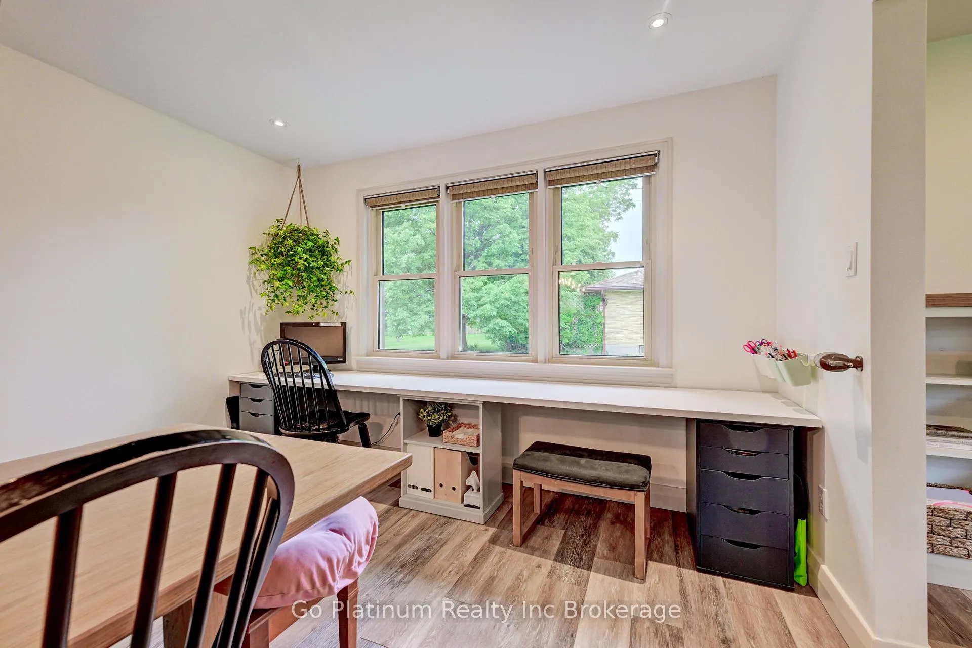 Photo 10 of 131 Byron Street, Zorra, Thamesford — HOMEH