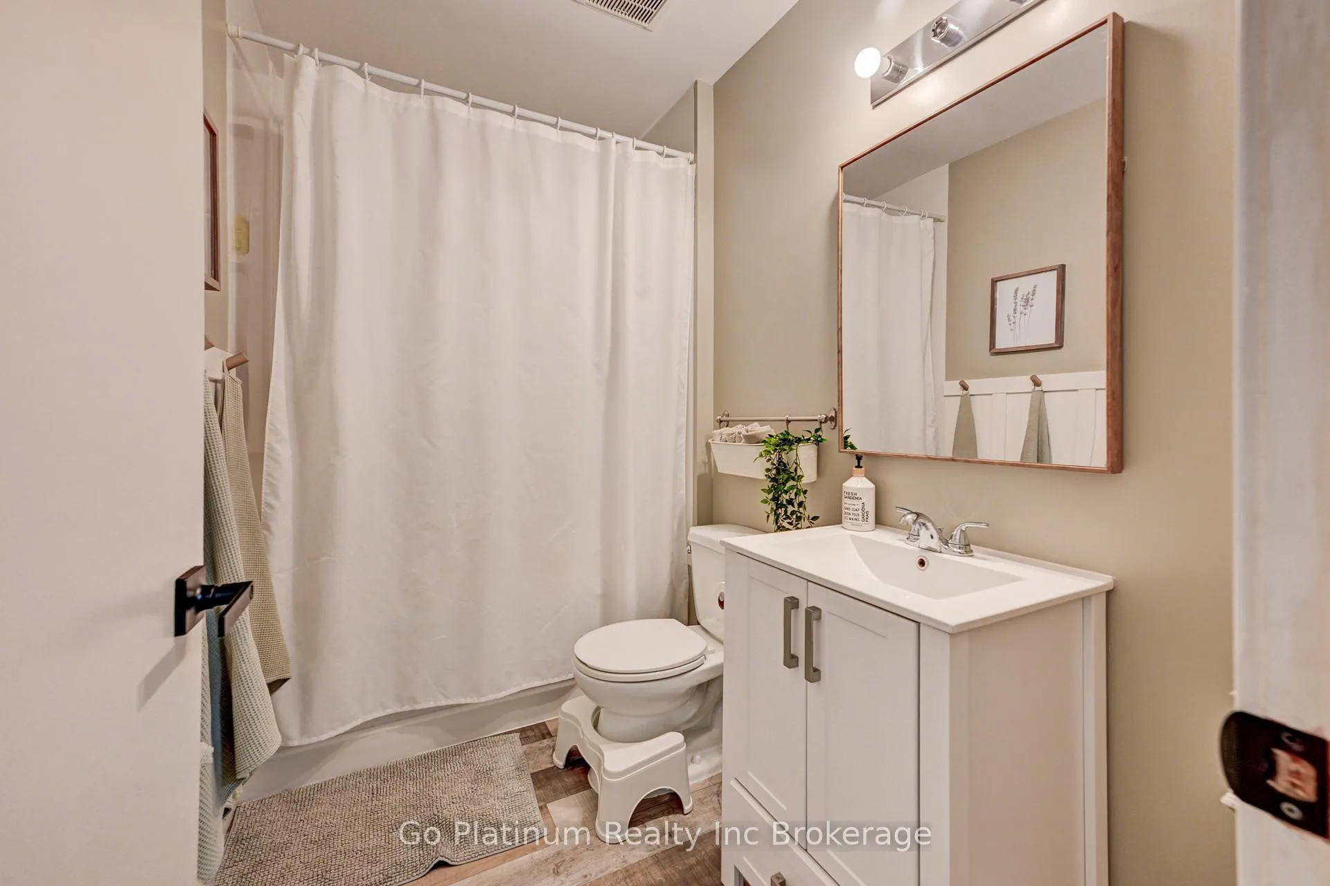 Photo 23 of 131 Byron Street, Zorra, Thamesford — HOMEH