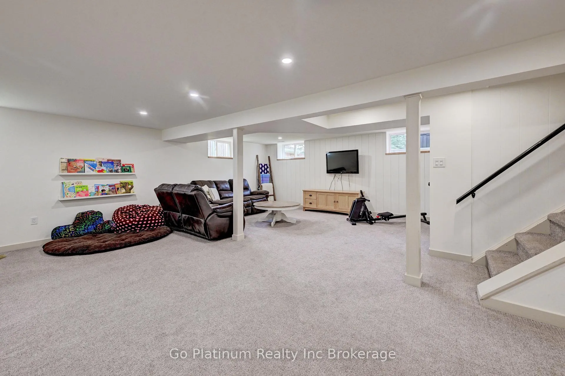 Photo 27 of 131 Byron Street, Zorra, Thamesford — HOMEH