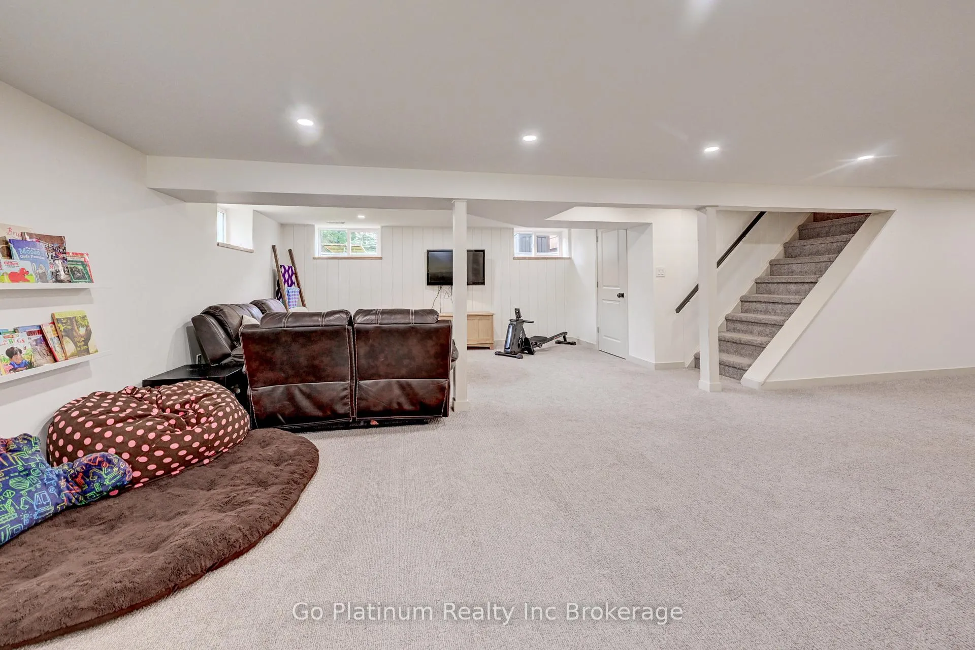 Photo 28 of 131 Byron Street, Zorra, Thamesford — HOMEH
