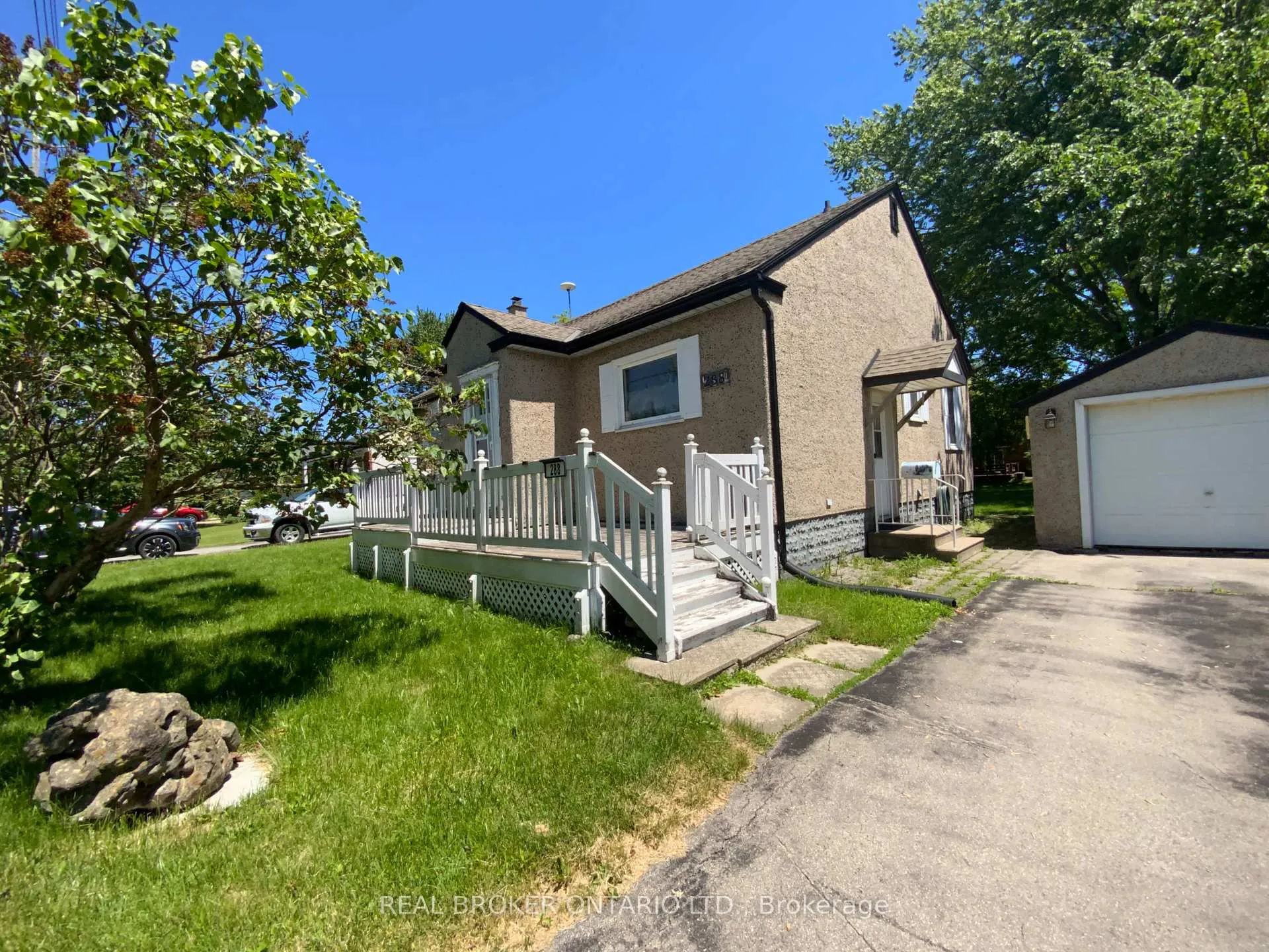 Photo 2 of 288 First Avenue, Welland, N. Welland — HOMEH